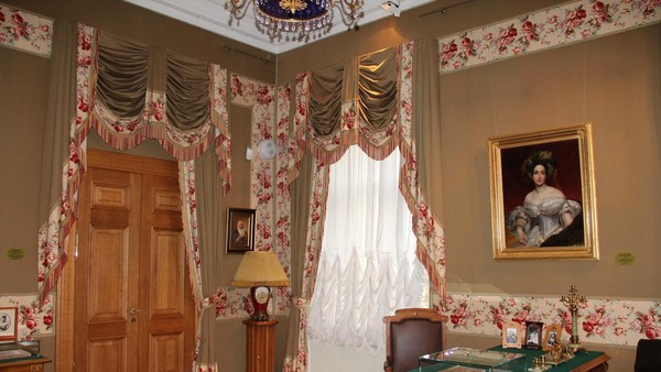 «Шедевры Константиновского дворца»