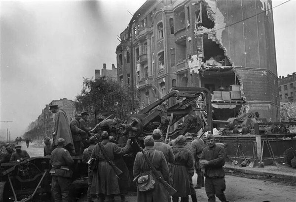 Авторская экскурсия «Берлинская наступательная операция»