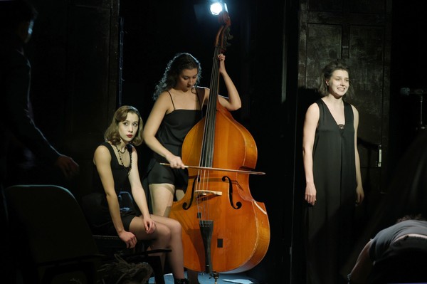 Спектакль «Наедине со всеми»