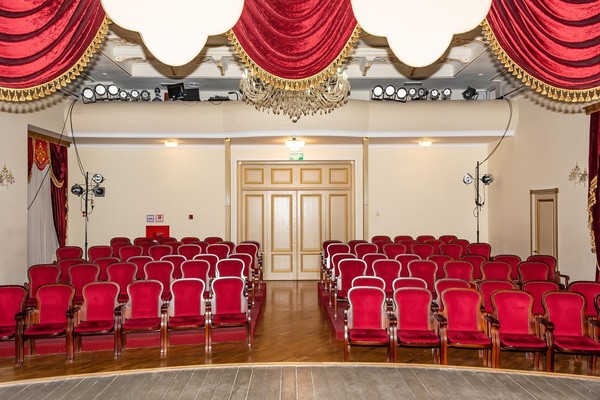 Спектакль «Поэт»