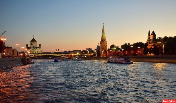 Экскурсия по вечерней Москве