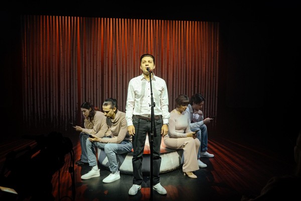 Спектакль «Где цветы…»