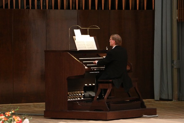 Орган. Новые времена