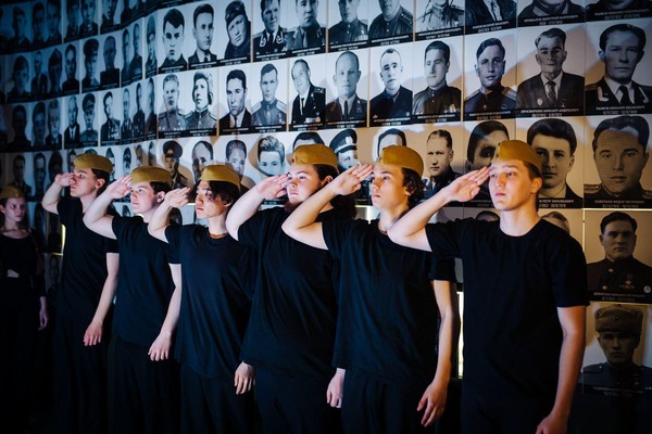 Спектакль «Вернемся оба, я и…»