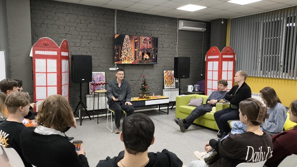 Встреча студенческого клуба «Интеллектуальный квартирник»: «Вызовы современного общества»