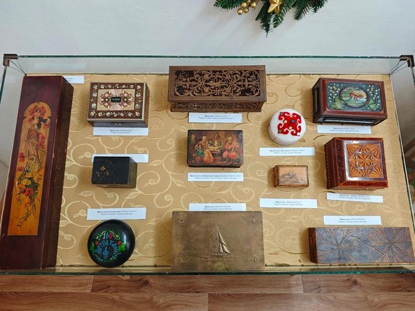 Выставка «Волшебный мир шкатулки»
