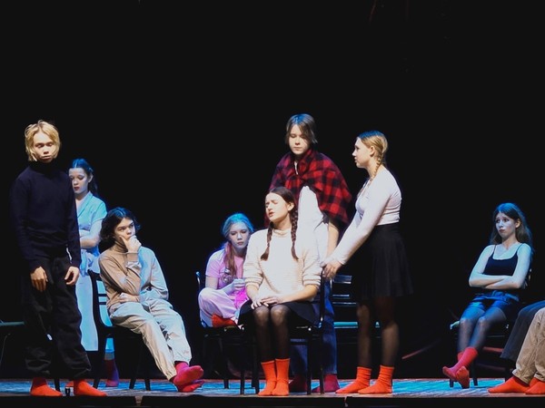 Спектакль «Сказки сквозь камни»