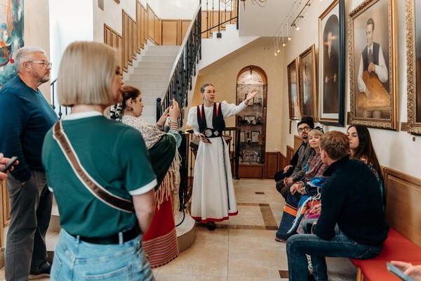 Экскурсия с музыкальным сопровождением