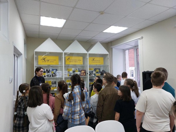 Книжное знакомство «Литературные маяки Владислава Крапивина»