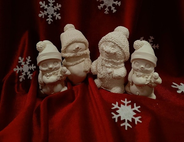 Мастер-класс «Снеговички»