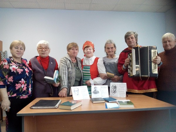 Обзор «Святочный рассказ»