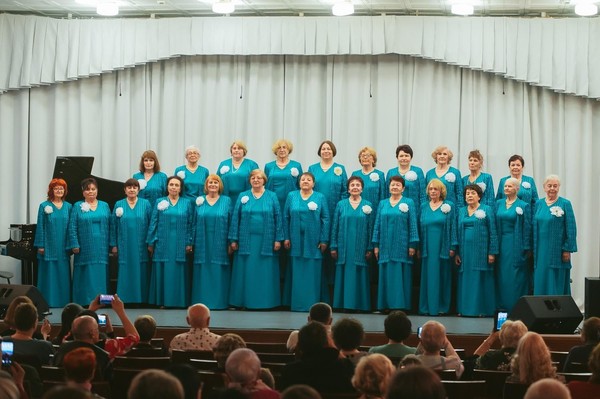 «Рождественские напевы» бесплатно