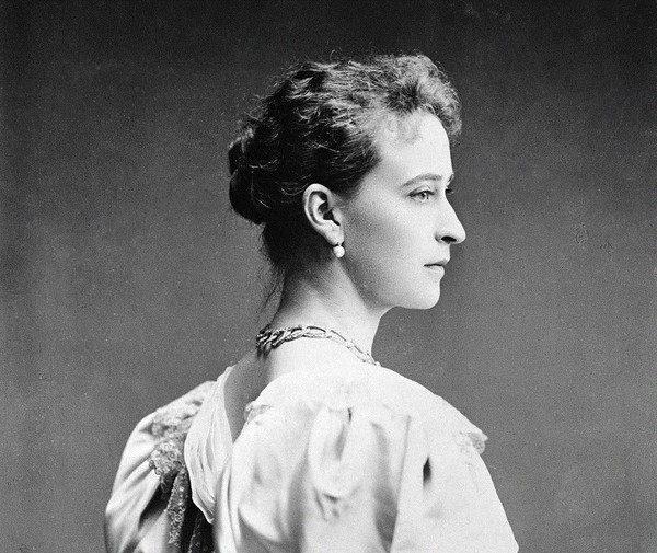 Лекция «Елизавета Федоровна – Великая княгиня и «Великая Матушка»