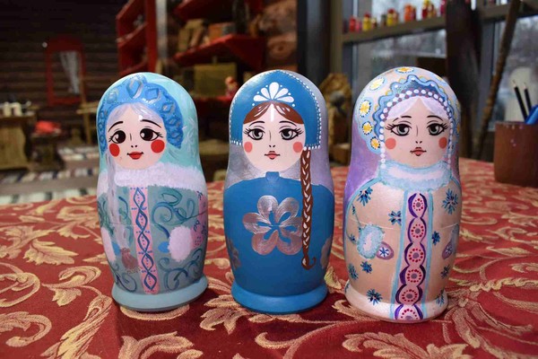 Роспись снежной Матрёшки. Зимнее настроение