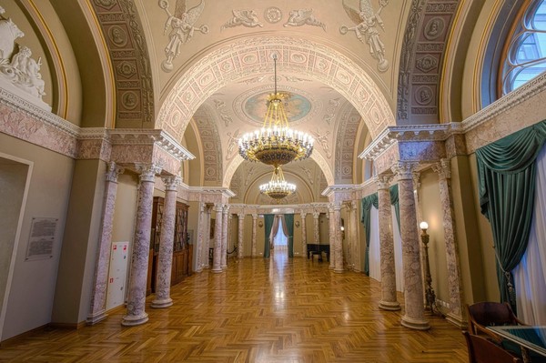 Экскурсия «Дом со львами на воротах. Тайны Московского Английского клуба»