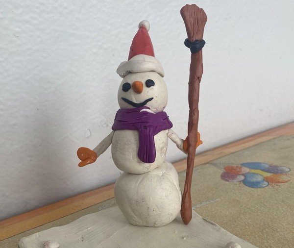 Виртуальная выставка «Лепка. Веселый снеговик»