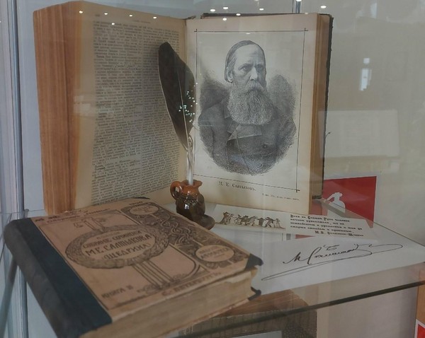 Выставка «Русский Свифт»