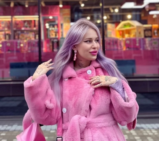 Выставка комиксовой живописи "Ванильные приключения"