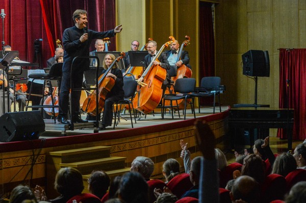 Концерт «Сказки с оркестром»: С. Маршак «12 месяцев»