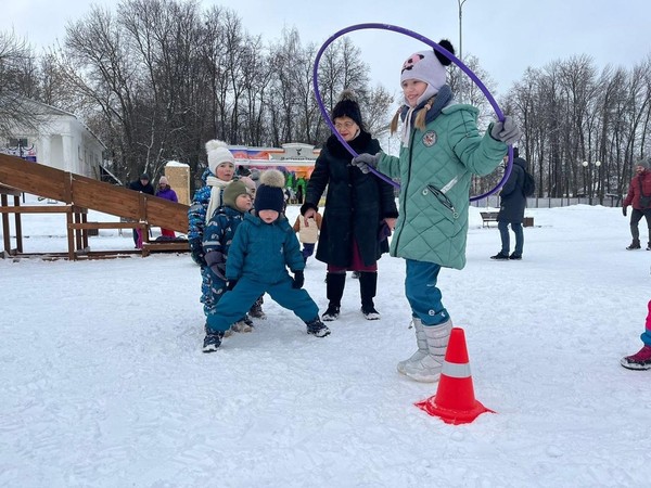 Развлекательная программа «Веселимся всей семьей»