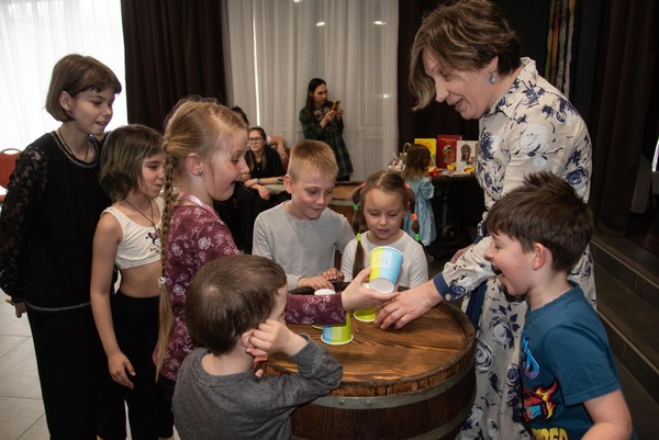 Мастер-класс по росписи пряника «Снежинка»