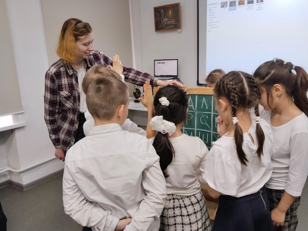 Встреча к 155-летию книги «Алиса в Зазеркалье»