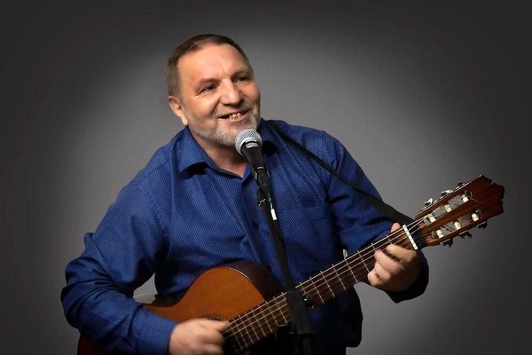 Концерт памяти рыбинского поэта и барда В. Белозерова