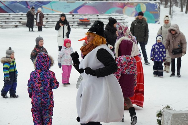 Игровая программа для детей «Санки, лыжи, игры, смех», посвящённая Всемирному дню снега