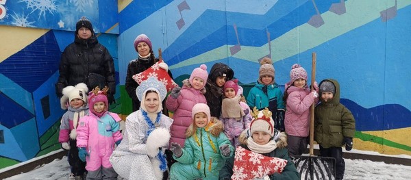 Тематическая программа «Родители и дети дружнее нет на свете!»