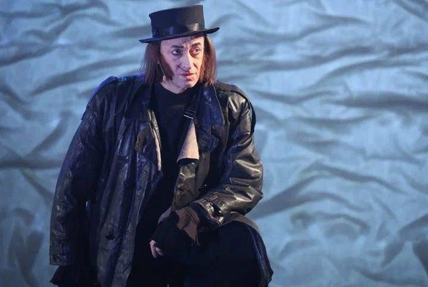 Спектакль «Собаки»