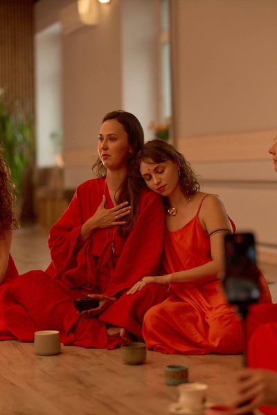 Красный шатер❤️
Женский круг