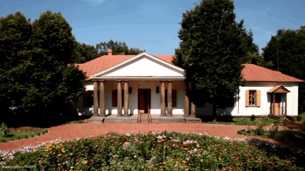 Кинолекторий «Музей-заповедник Николая Гоголя» из цикла «Усадьбы русских писателей»