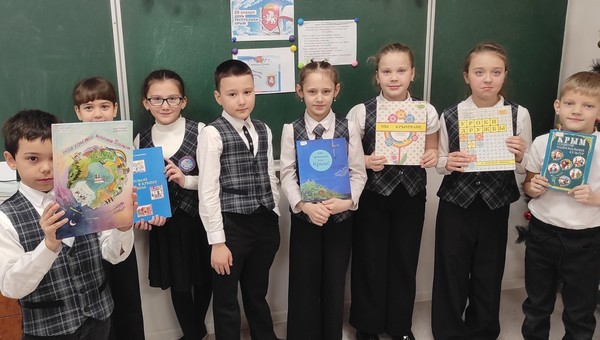 Патриотический час «Я эту землю Родиной зову»