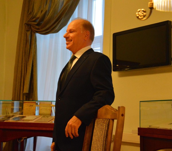 Творческий вечер народного артиста РФ Авангарда Леонтьева