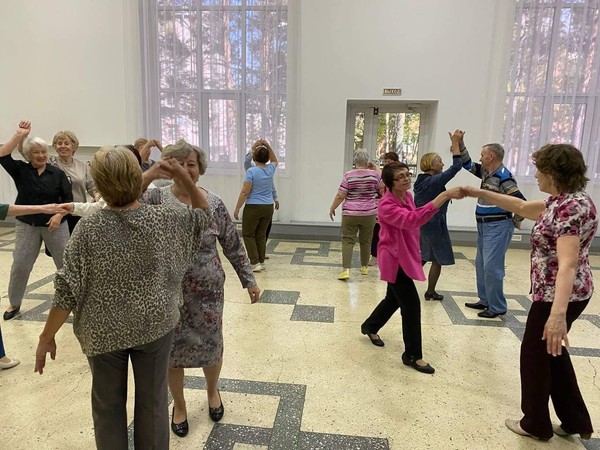 «Возраст танцу не помеха»