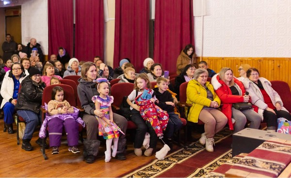 Просмотр фильма «Там на неведомых дорожках»