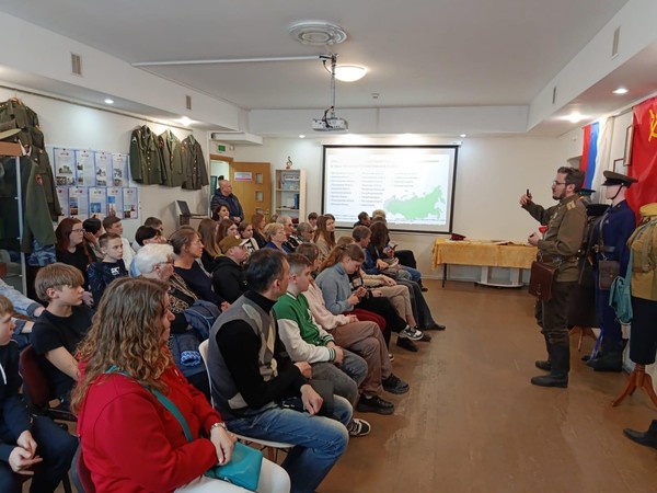 Литературное программа «Дорогами войны»