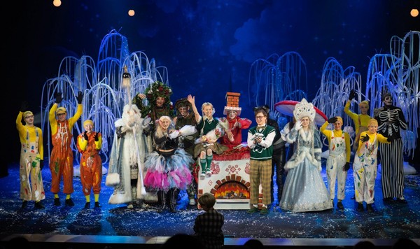 Спектакль «Сказочные приключения Маши и Вити»