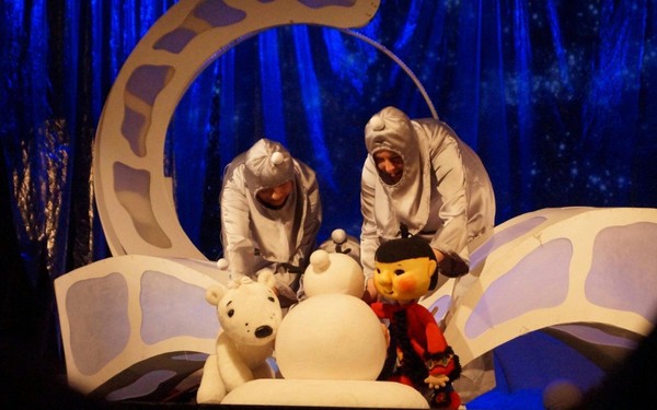 Спектакль «Друг по имени Умка» и представление «Елка радости»