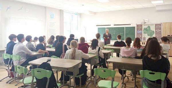 Патриотический час «Февральский свет Победы»