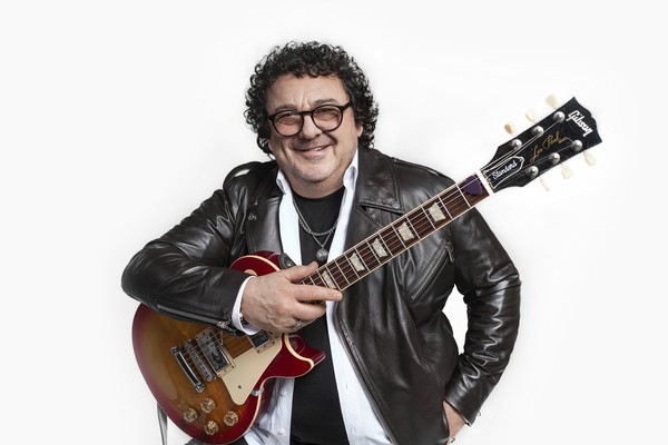 Игорь Саруханов