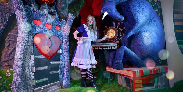 По следам Алисы