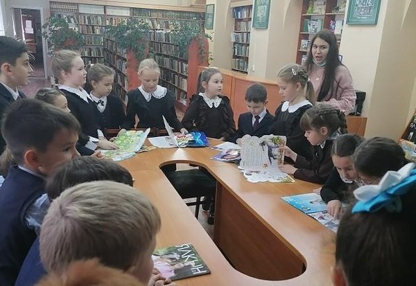 Информационный час «Что лист печатный готовит»