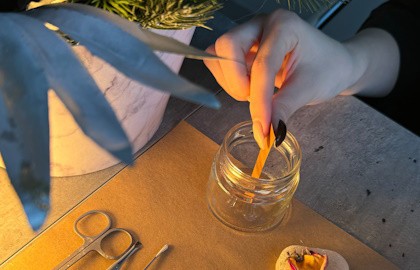 Новогодний творческий мастер-класс по изготовлению свечи в банке и аромасаше