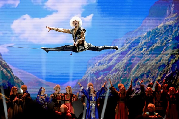 Мастер-класс по акробатическим элементам «Искусство движения»