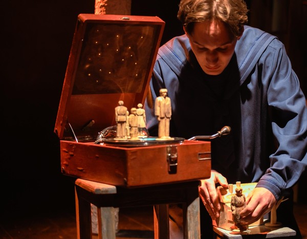 Спектакль «Юра»