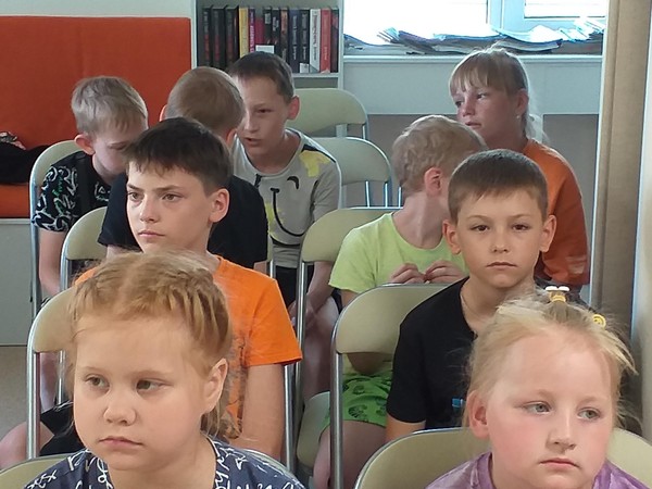 Познавательный час «День российской печати»