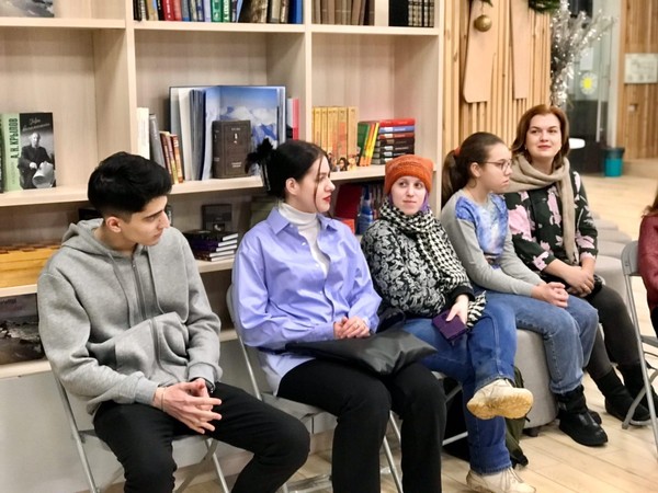 Испанский разговорный клуб для начинающих