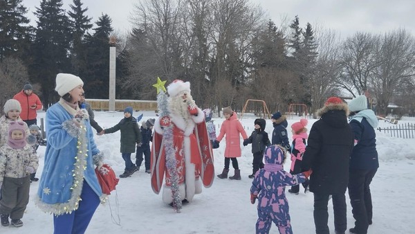 Игровая программа «Снежные забавы и чудеса»
