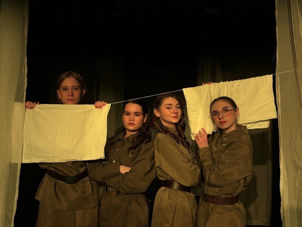 Спектакль «Это, девушки, война»